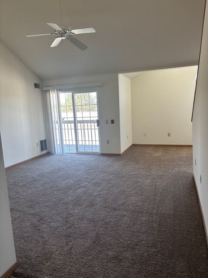 Lewis Townhomes - Photo 6 of 35
