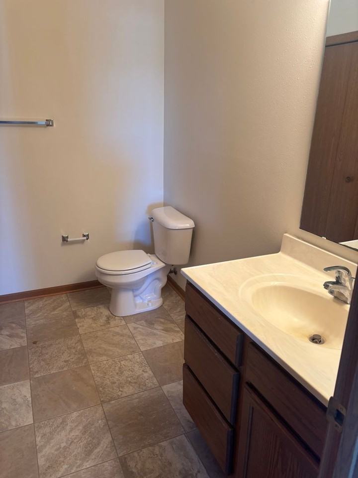 Lewis Townhomes - Photo 7 of 33