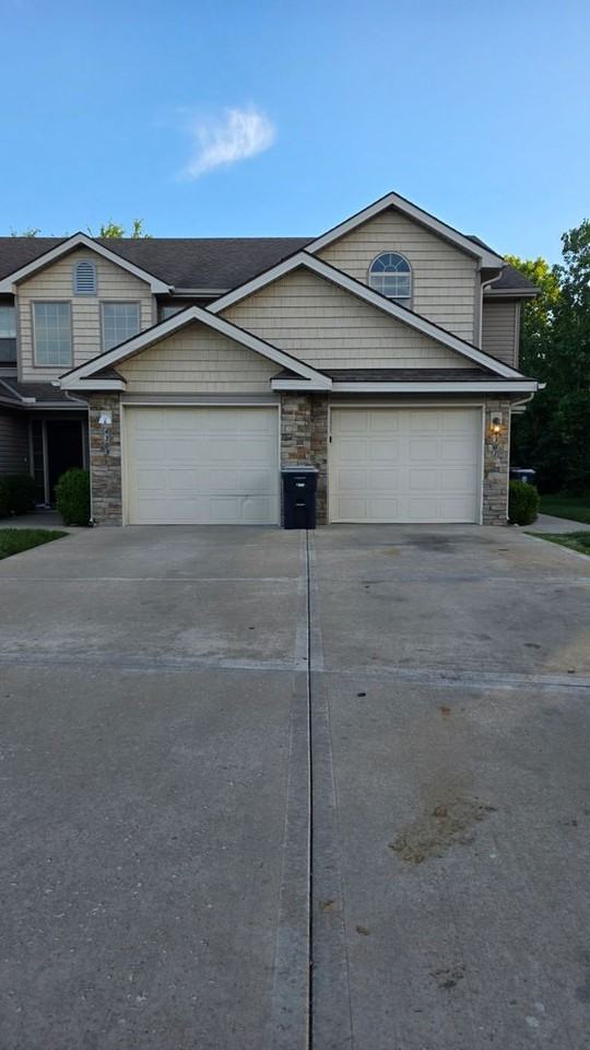 4301 Ne 83rd St - Photo 3 of 26