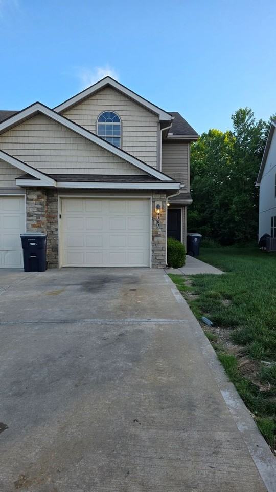 4301 Ne 83rd St - Photo 4 of 26