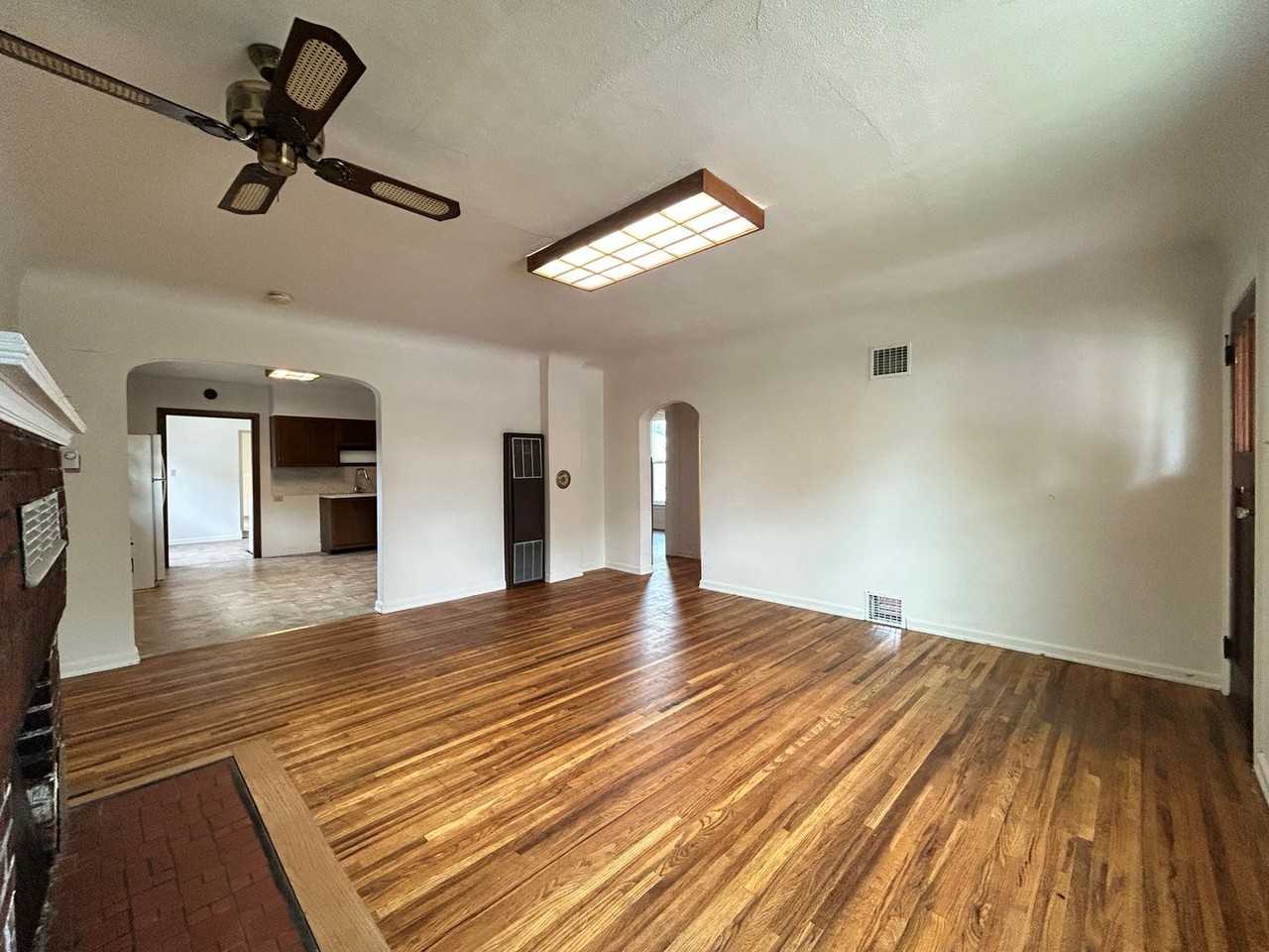 417 N 3rd St - Photo 6 of 28