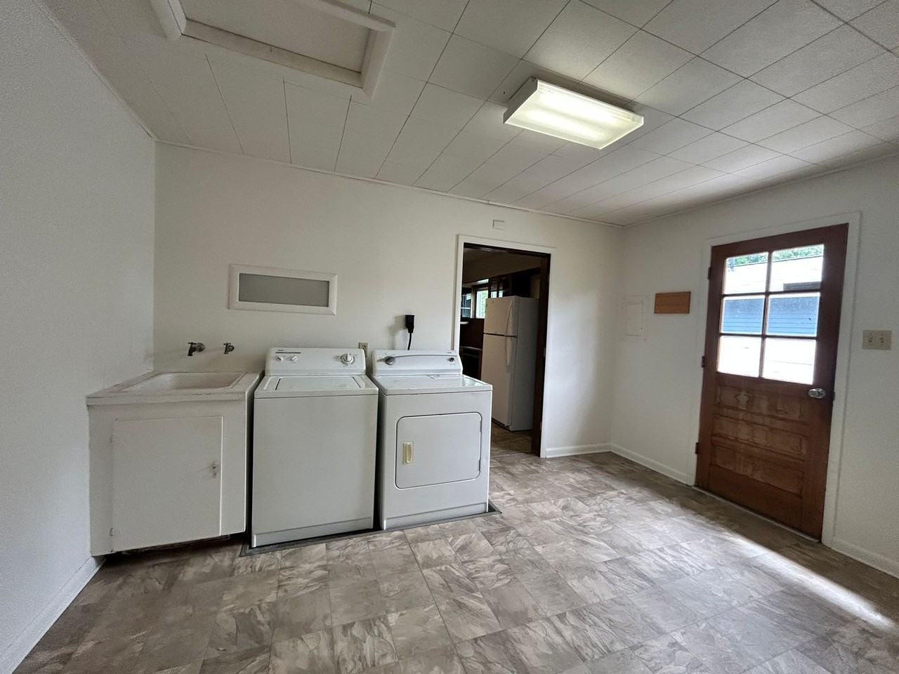 417 N 3rd St - Photo 7 of 28