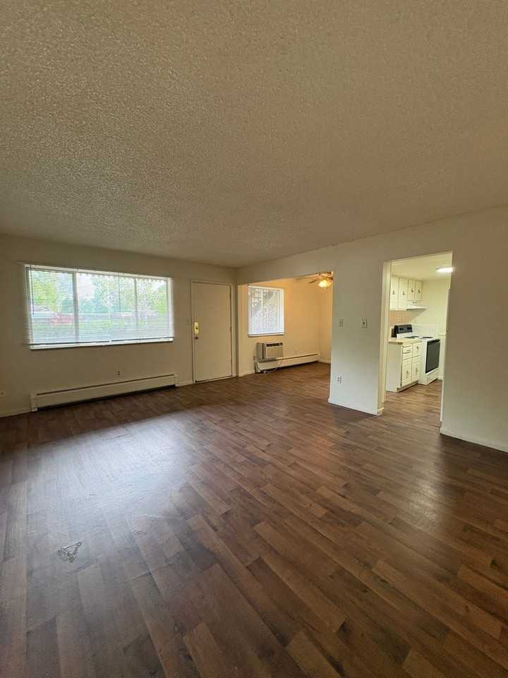915 Carr St #106 - Photo 5 of 13