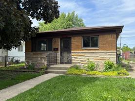 3702 Hoyt Ave - Photo 1 of 1