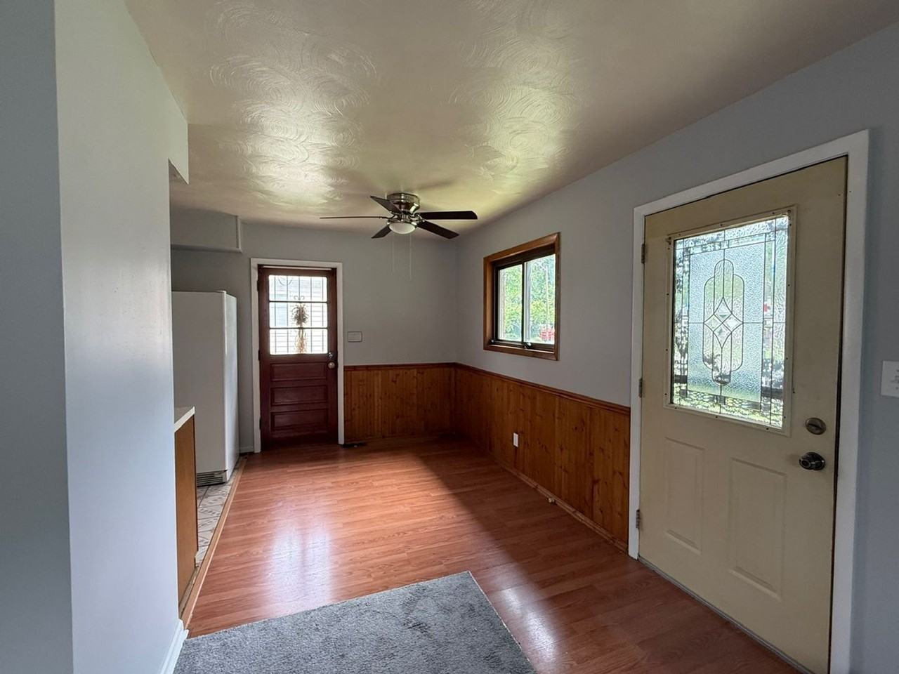 3702 Hoyt Ave - Photo 2 of 17