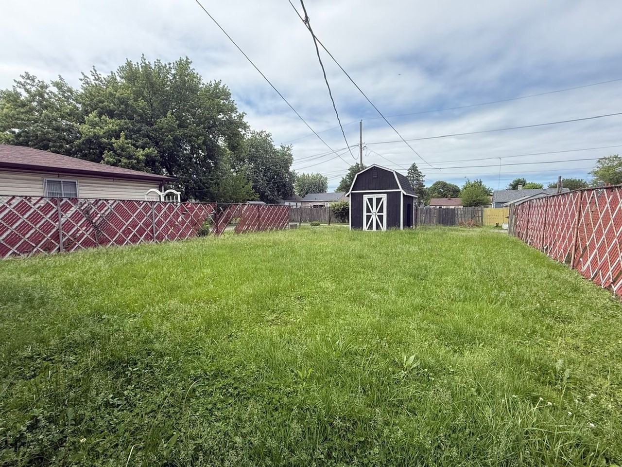 3706 Hoyt Ave - Photo 3 of 18