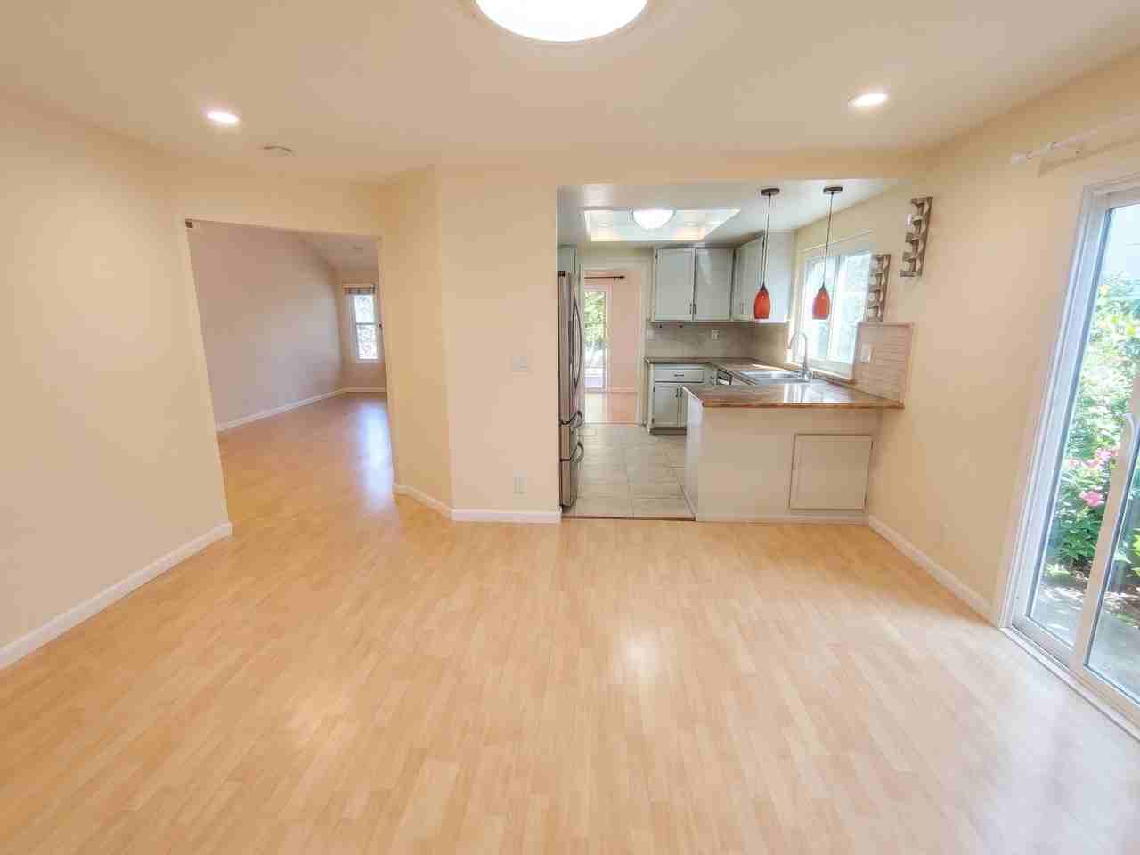 4653 Dinuba St - Photo 7 of 16