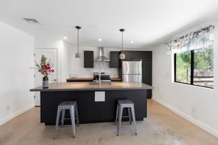 934 W Parkway Blvd - Photo 1 of 1