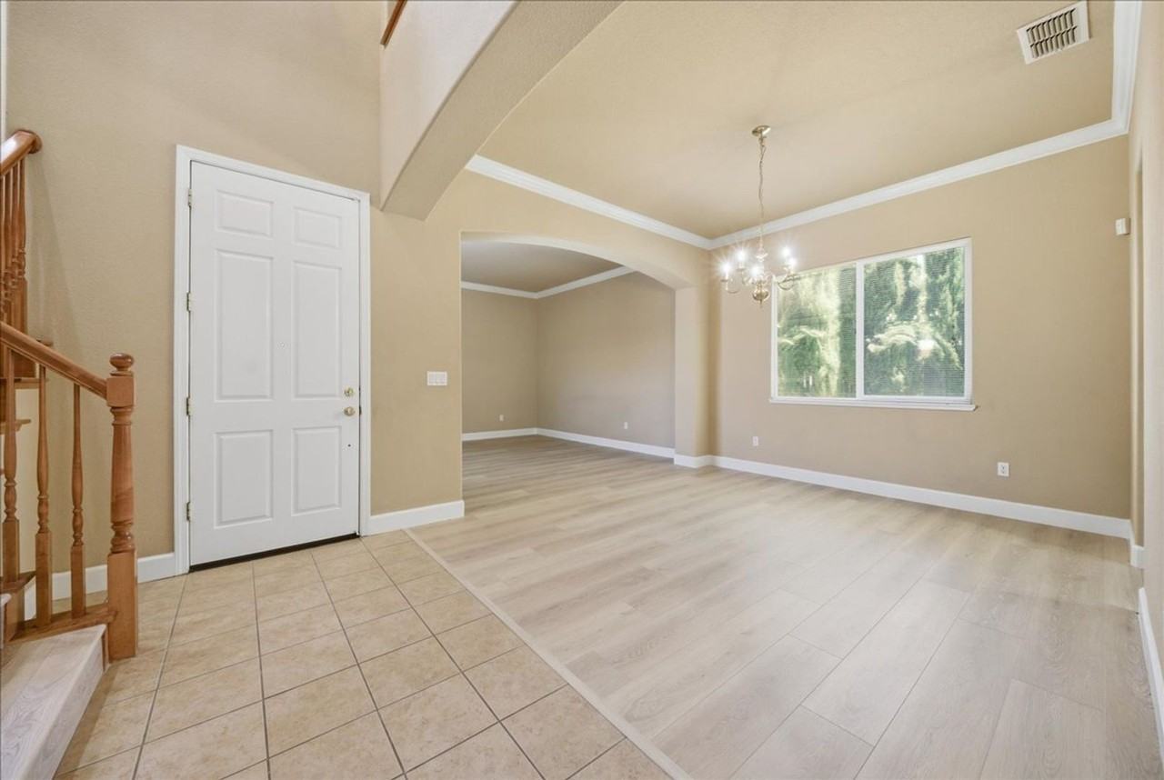 4319 Cadee Ct - Photo 4 of 46