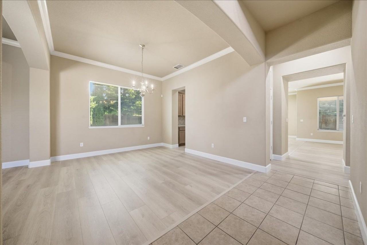 4319 Cadee Ct - Photo 5 of 46