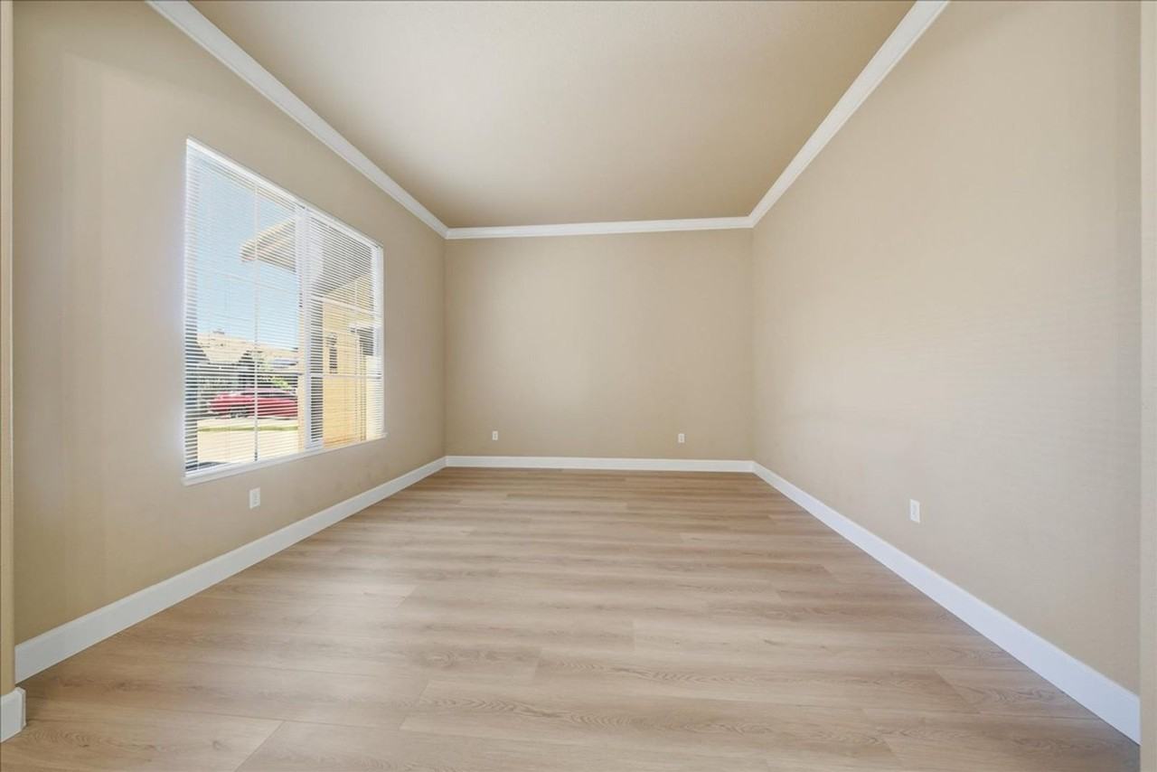 4319 Cadee Ct - Photo 7 of 46