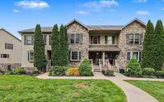 featured image of 1212 Overlook Rd