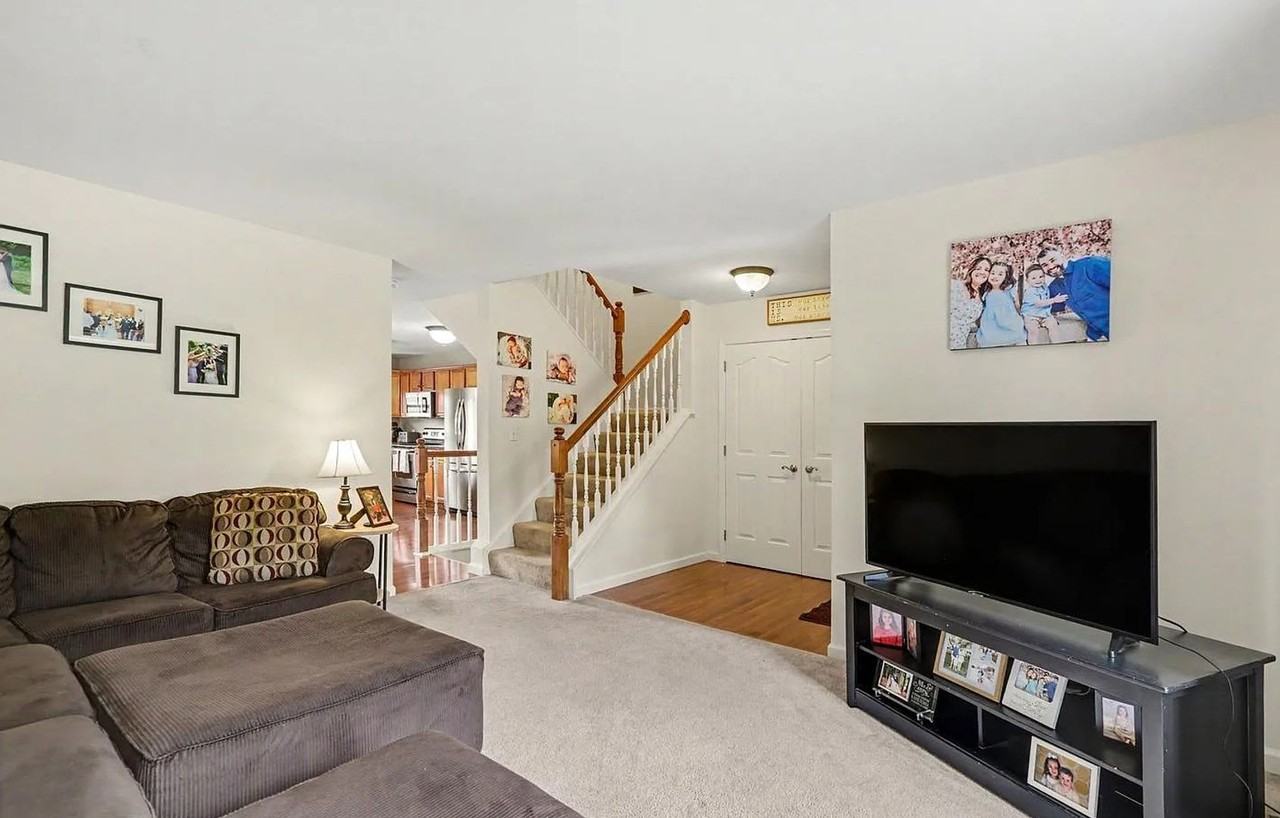 1212 Overlook Rd - Photo 5 of 20