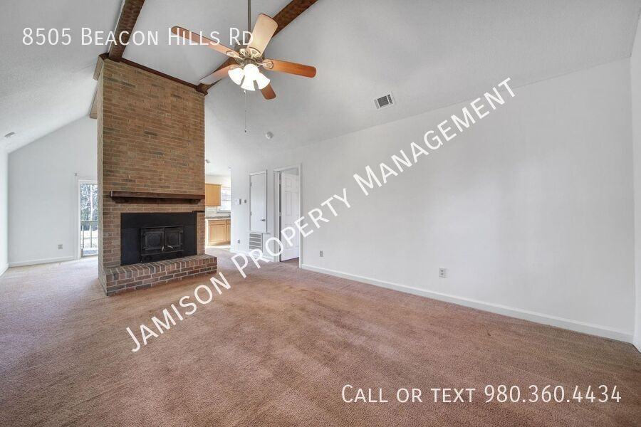 8505 Beacon Hills Rd - Photo 3 of 27
