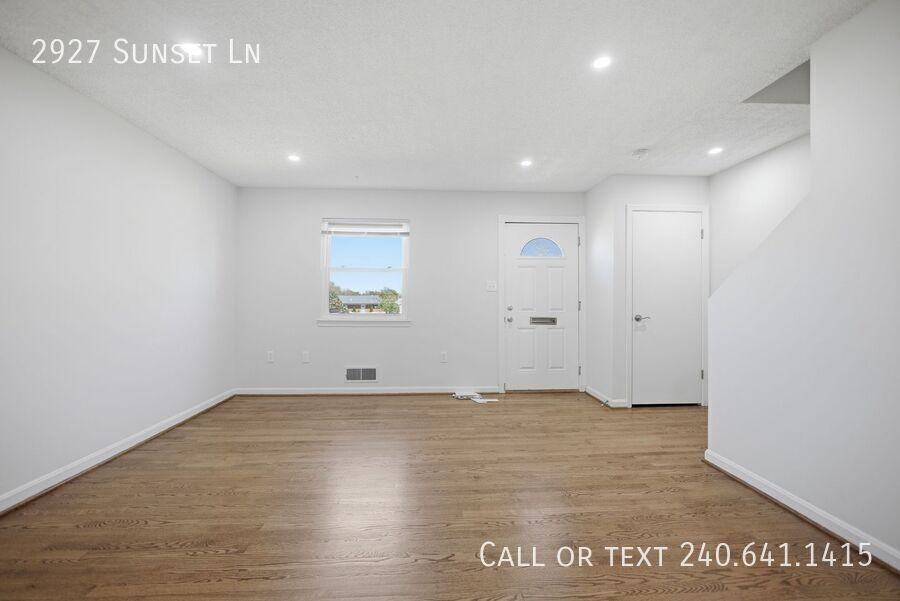 2927 Sunset Ln - Photo 2 of 24