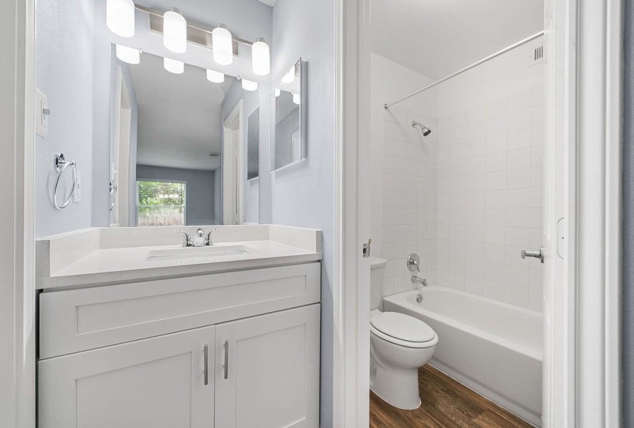 Aven East - Photo 2 of 16