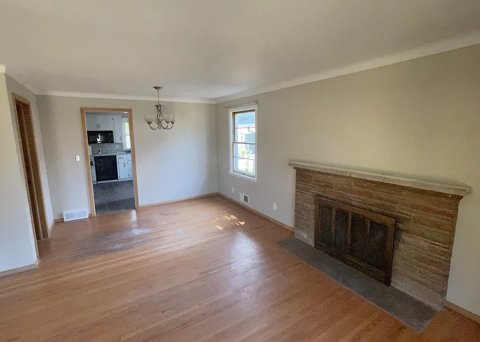 6015 Newton Ave S - Photo 3 of 18