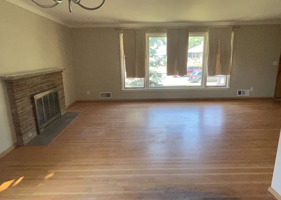 6015 Newton Ave S - Photo 4 of 18