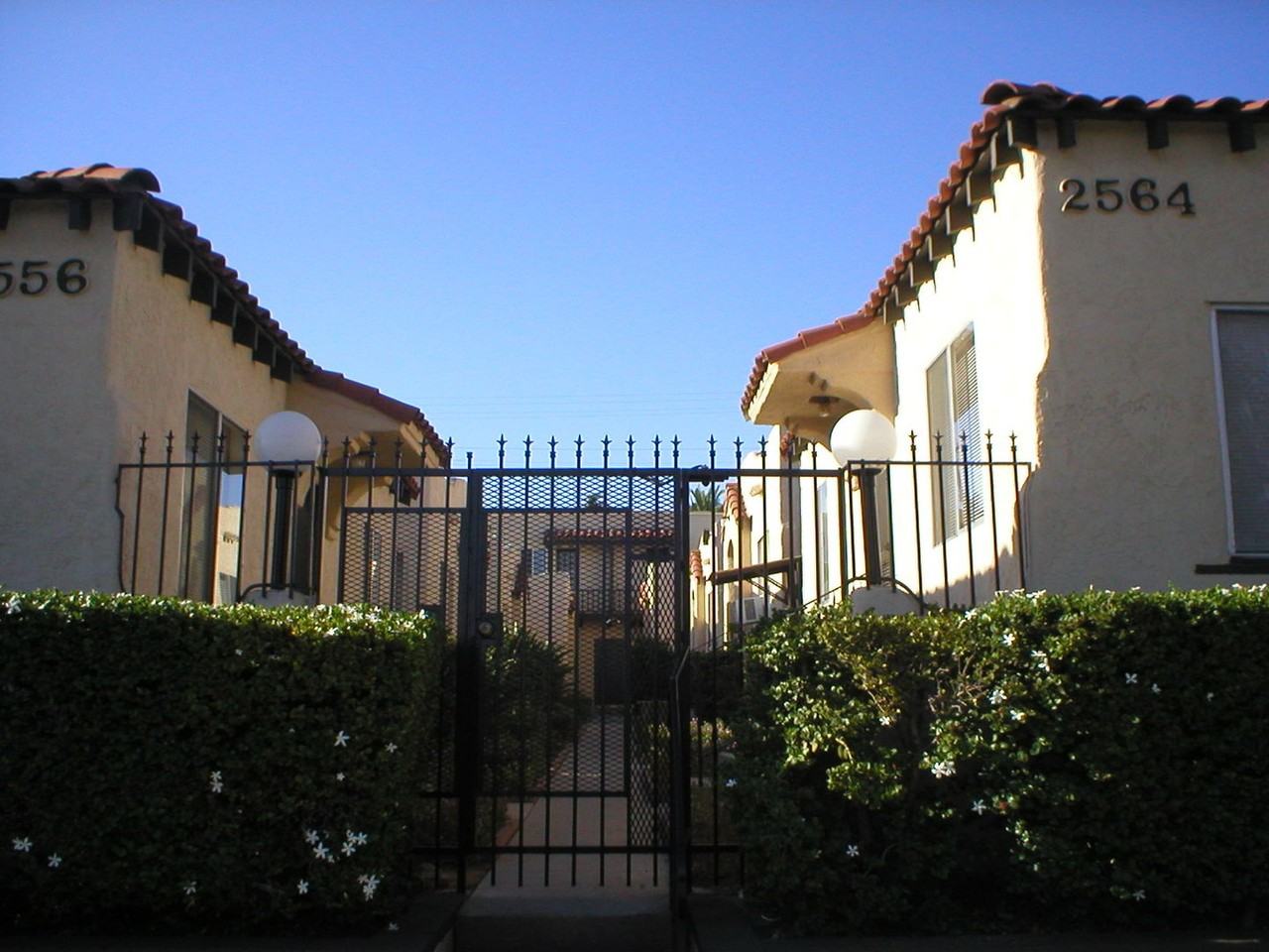 2562 Broadway - Photo 3 of 10