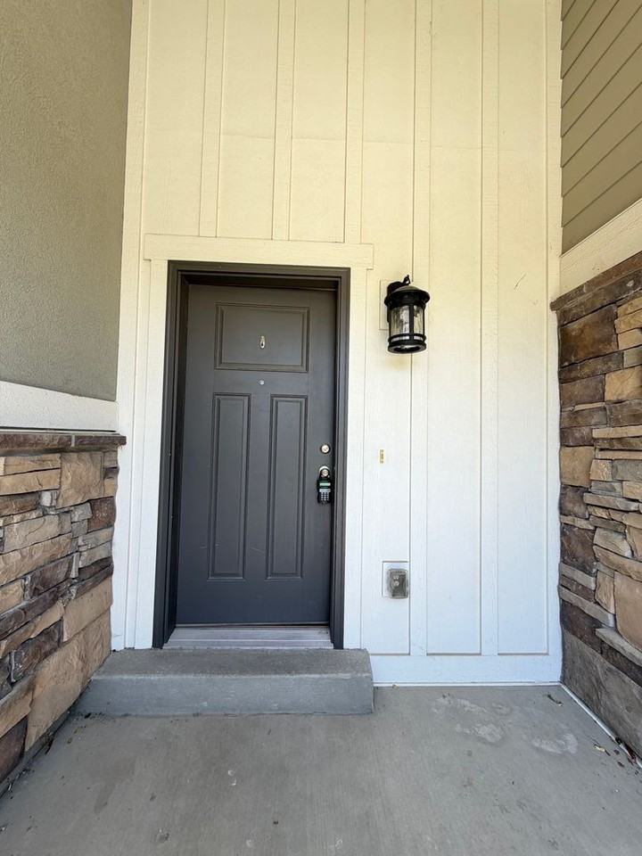 1334 W Wallsburg Dr - Photo 6 of 24