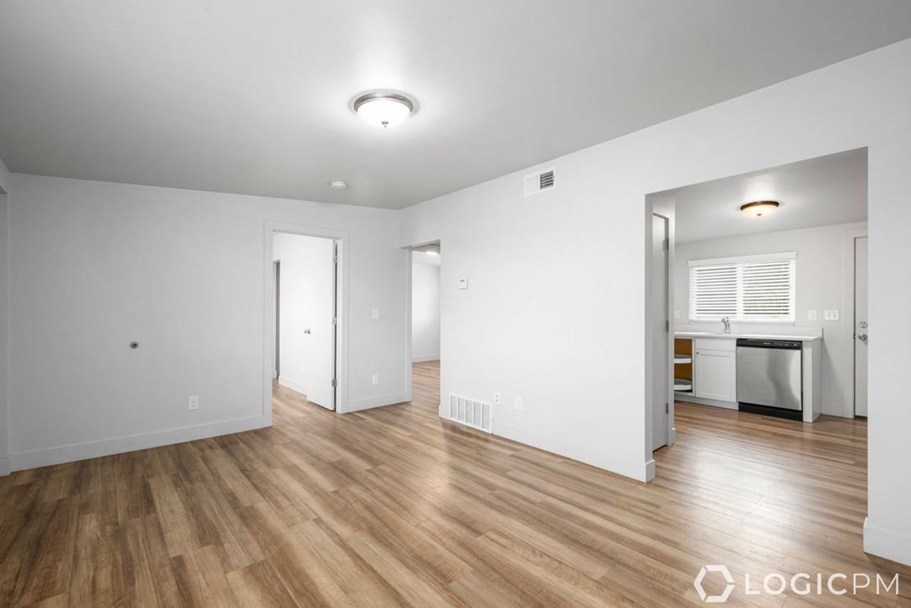 4218 S 4800 W - Photo 5 of 18