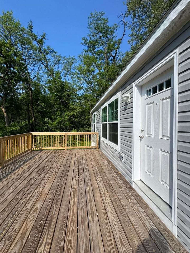 465 Royal Manor Rd #8 - Photo 2 of 13