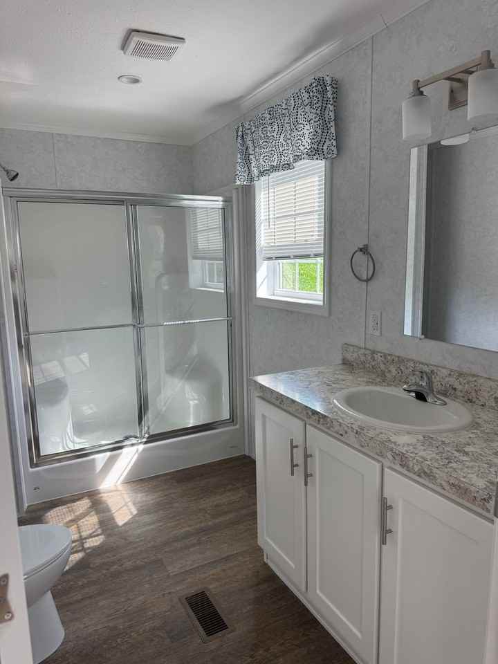465 Royal Manor Rd #8 - Photo 7 of 13