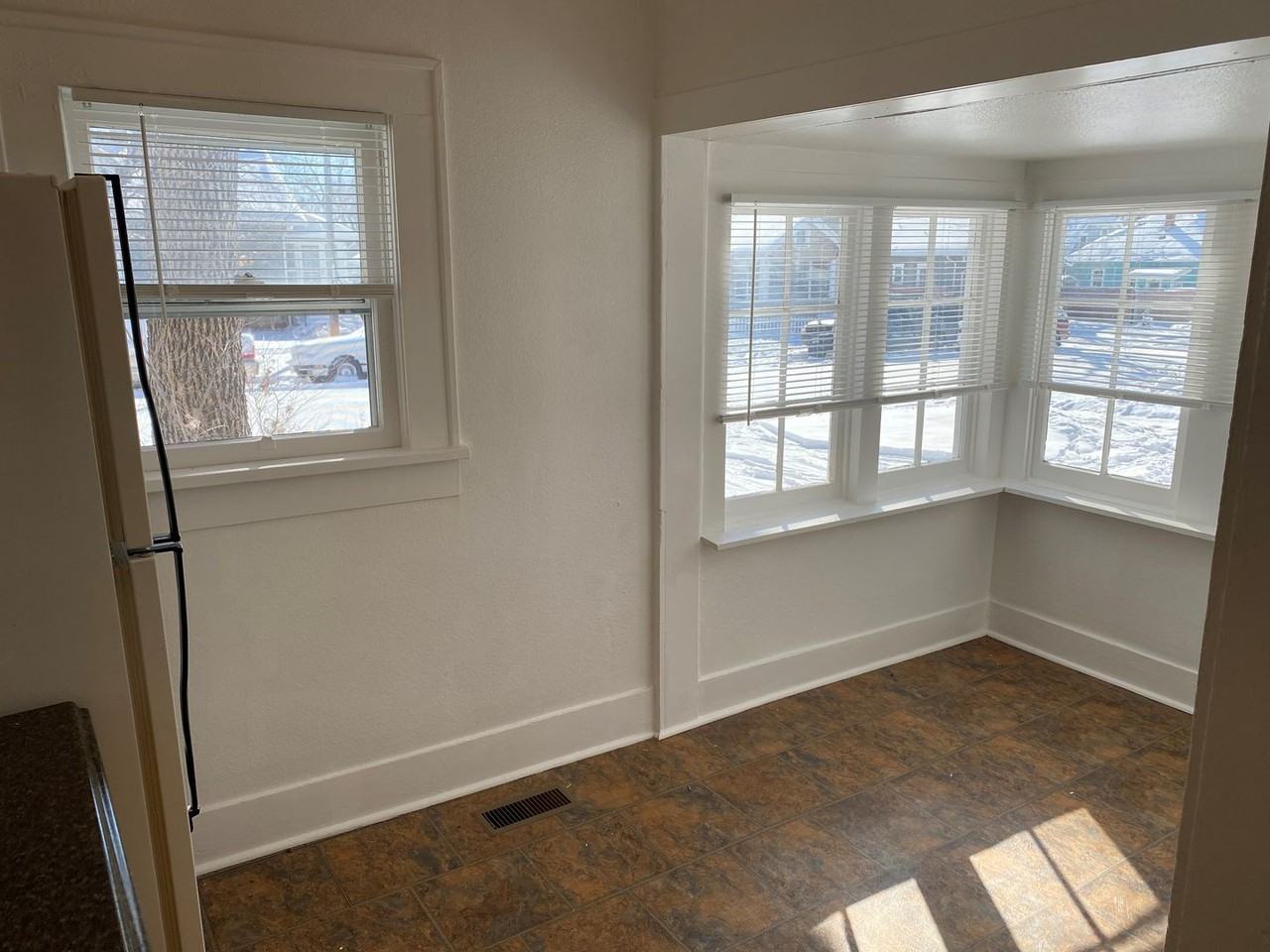 1701 W Kiowa St - Photo 6 of 10