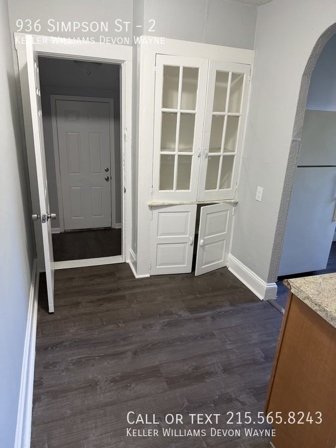 936 Simpson St #2 - Photo 7 of 13