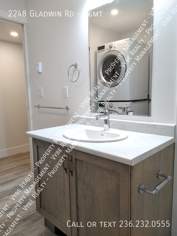 2248 Gladwin Rd #BS - Photo 4 of 9