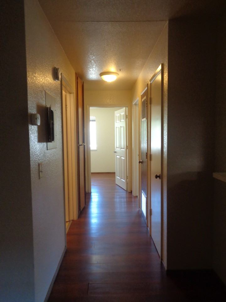 Melton Drive Apts - Photo 5 of 14