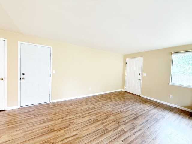 2707 Sedgwick Rd - Photo 5 of 19