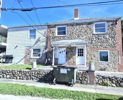 featured image of 2004 5th St