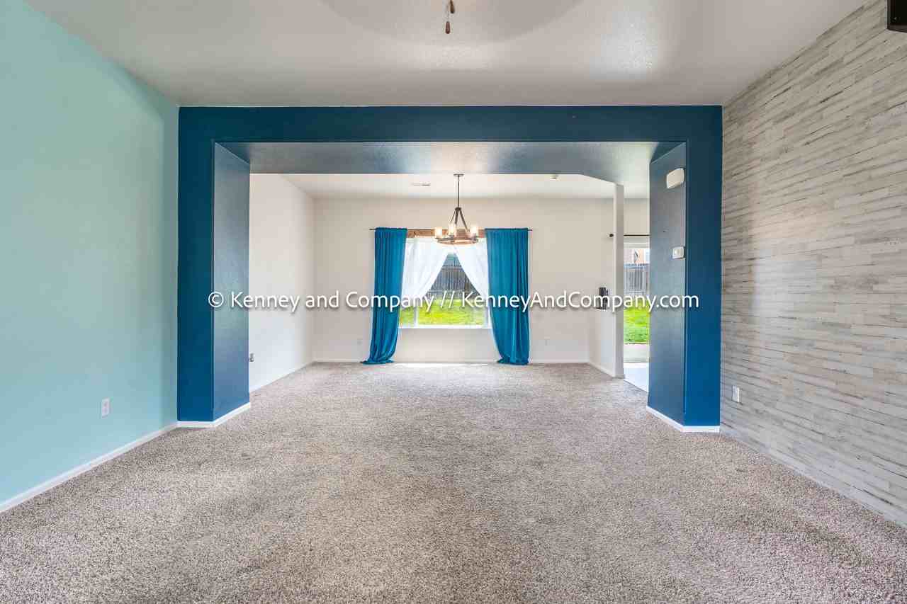 9264 Sand Myrtle Dr #1 - Photo 4 of 34