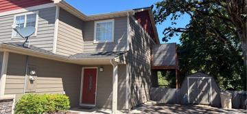 featured image of 1060 Se Miller Ave #1