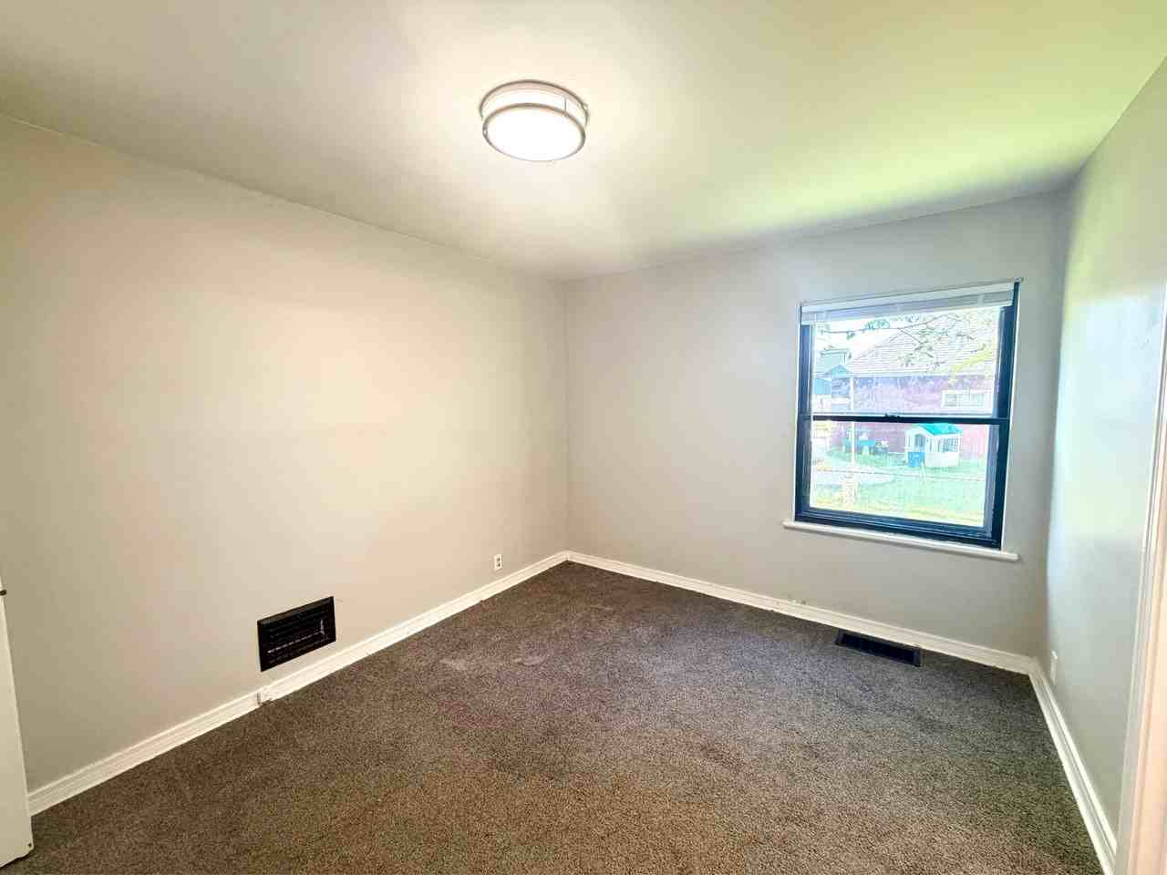 12 Knowlton Avenue - 24493 South Buffalo Street4493 South Buffalo Street #2 - Photo 5 of 7