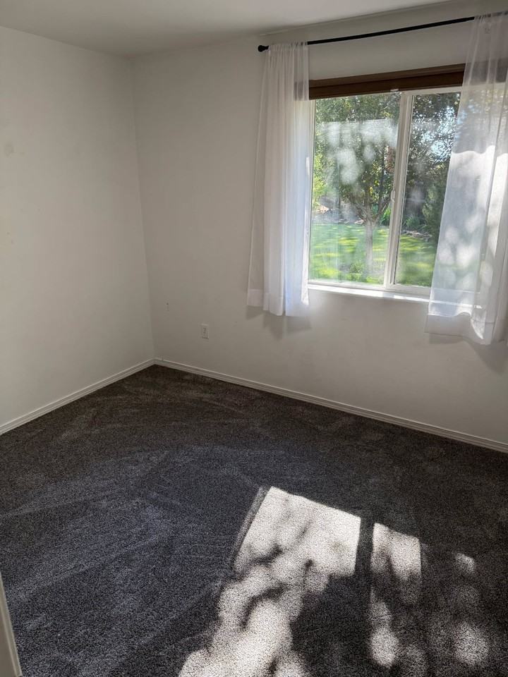 61087 Honkers Ct - Photo 4 of 4