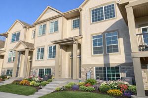 featured image of 225 Regency Ct