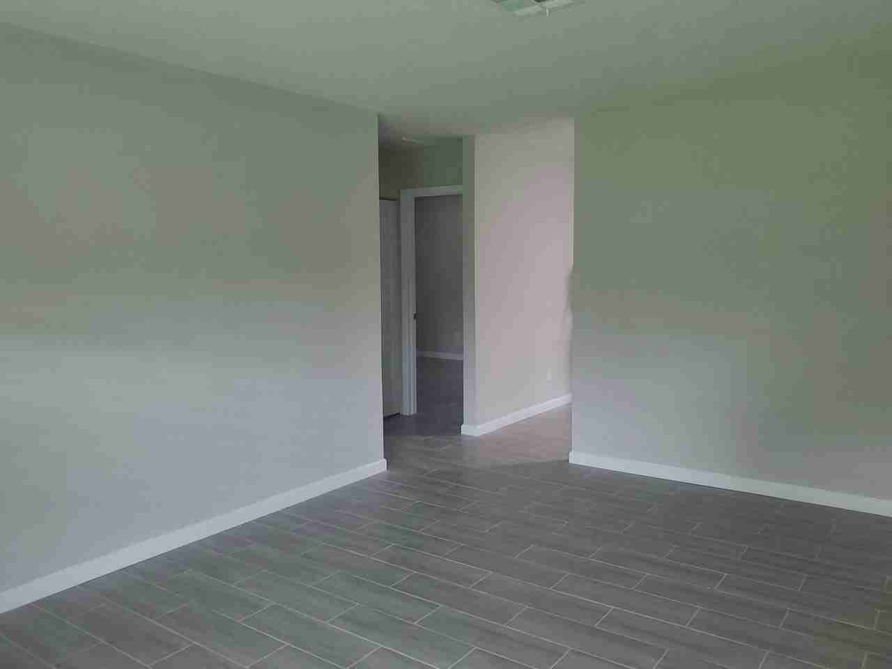 3300 South 7th Street, Unit C - Photo 5 of 11
