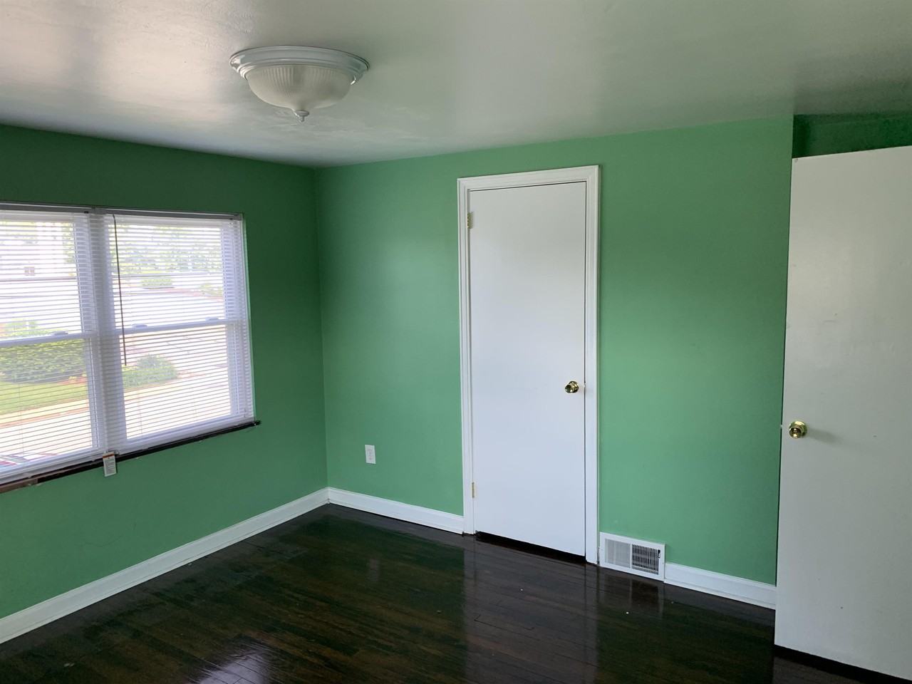 3031 Pioneer Ave #1 - Photo 7 of 15
