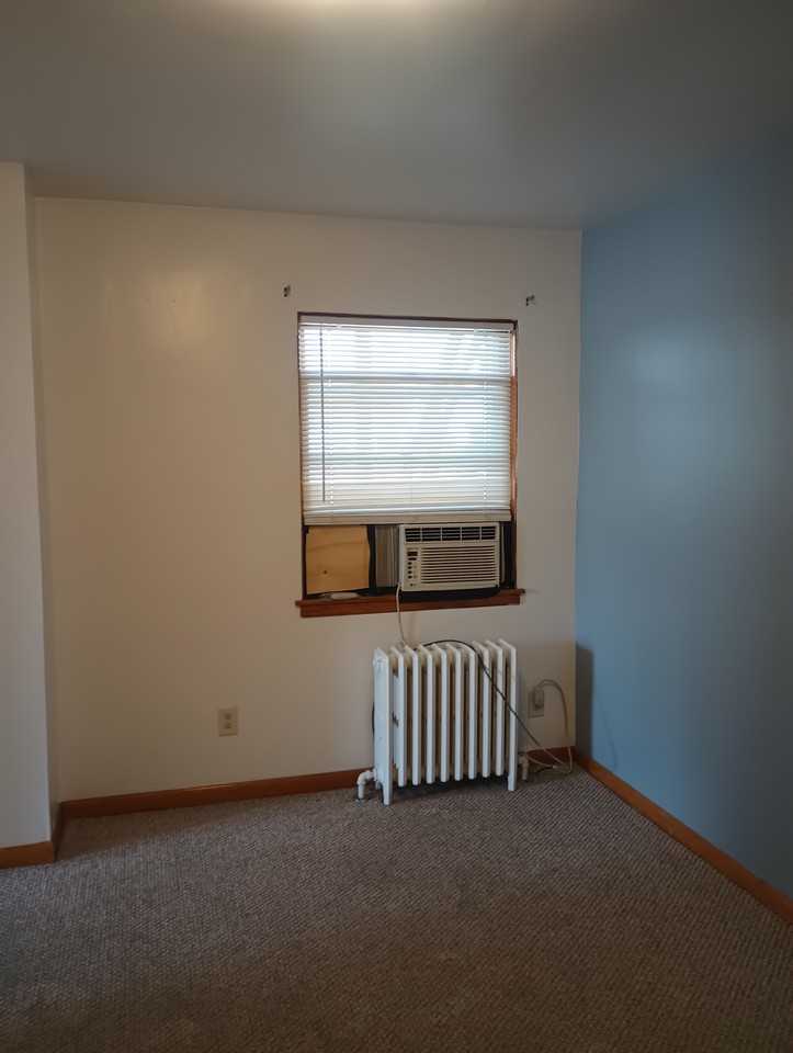 2441 Indiana Avenue - Photo 2 of 6
