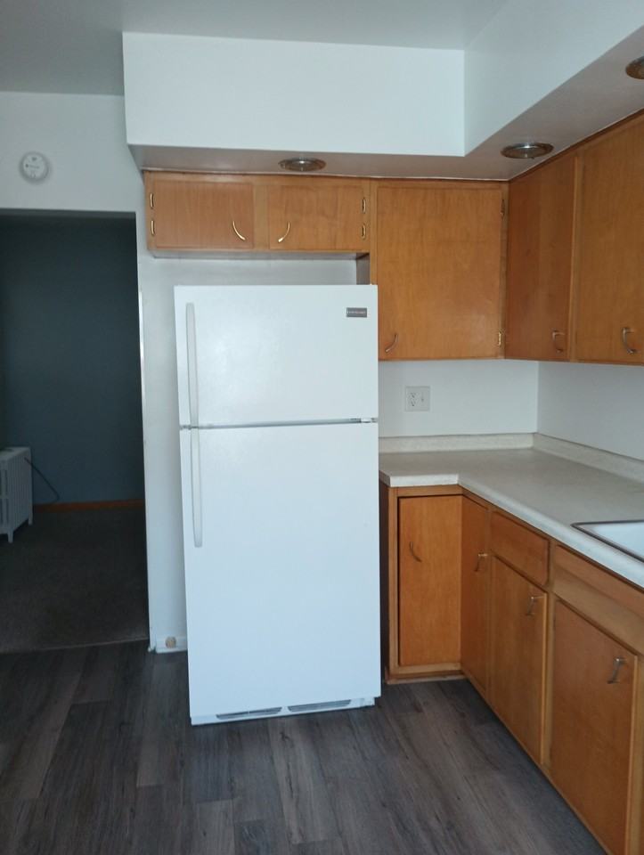 2441 Indiana Avenue - Photo 3 of 6