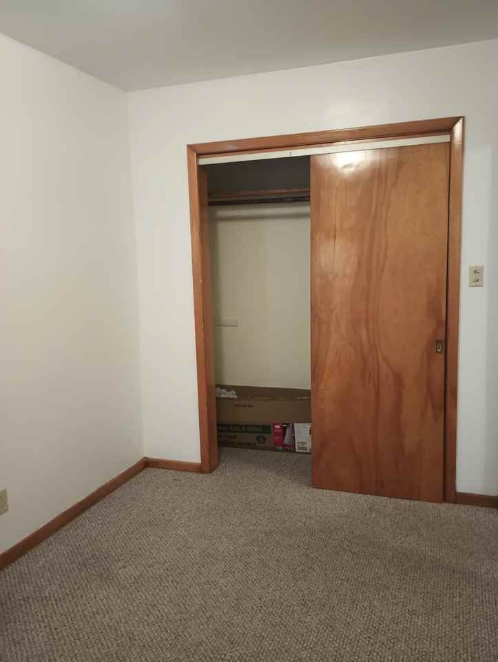 2441 Indiana Avenue - Photo 5 of 6