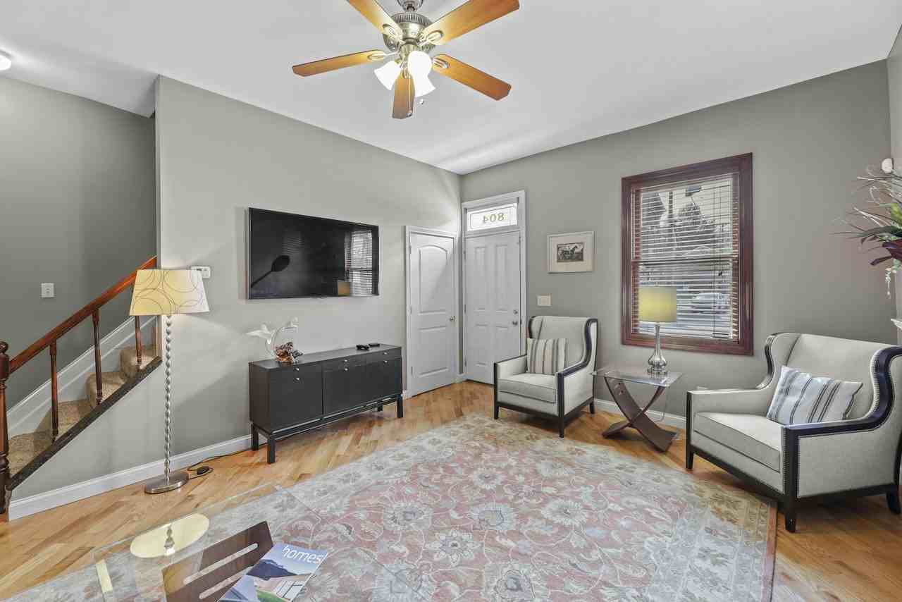 804 Main Street - Photo 3 of 30