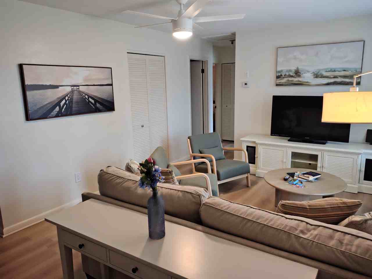 1656 Brentlawn St #NA - Photo 3 of 27