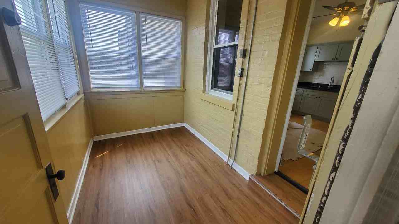 4928 W Barry Ave #1 - Photo 2 of 14