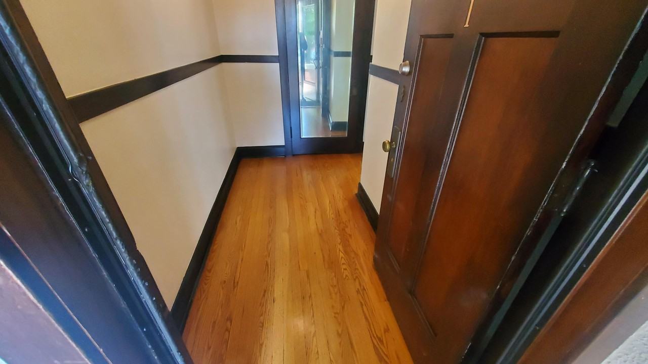 4928 W Barry Ave #1 - Photo 7 of 14