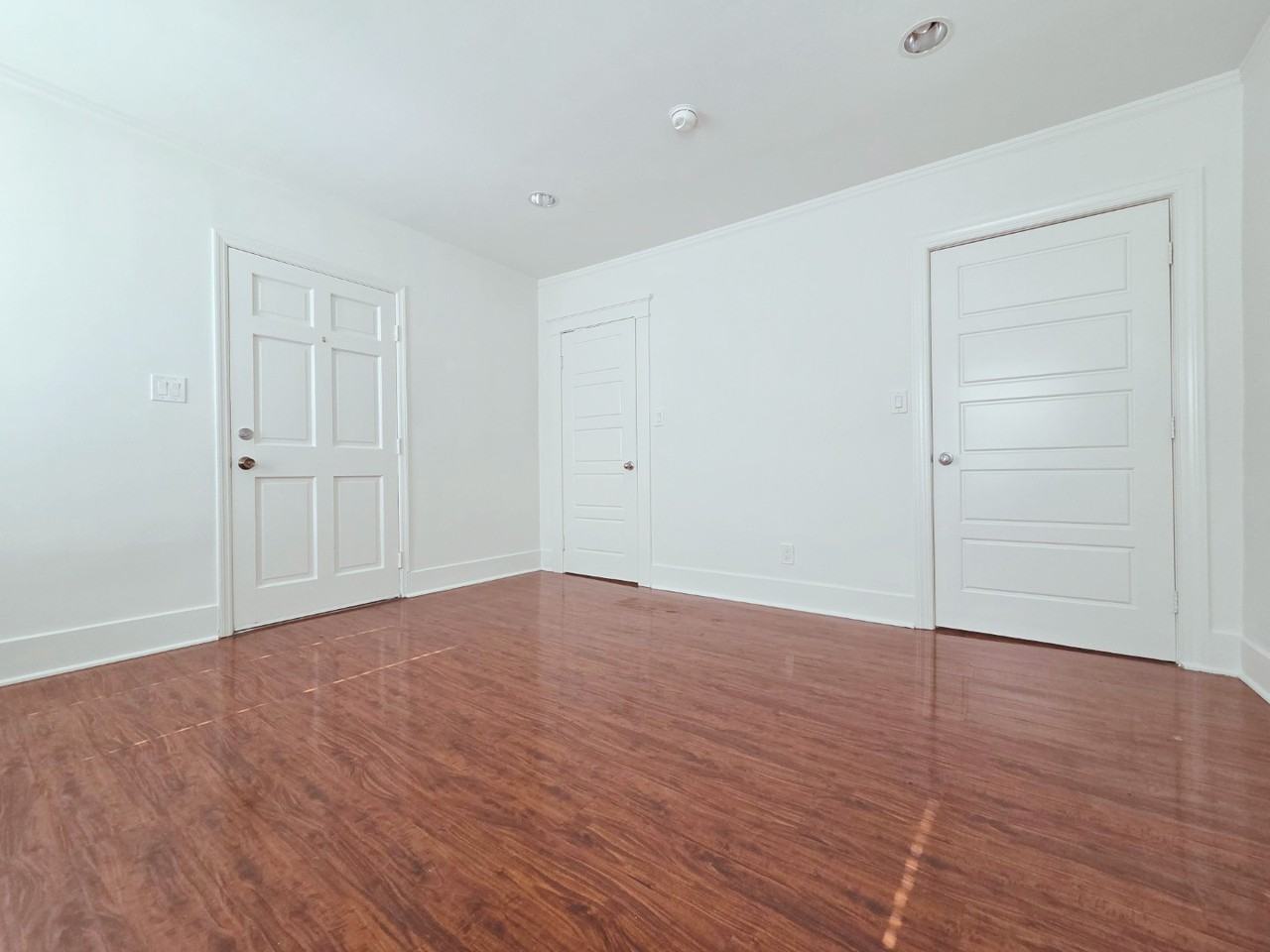 4857 Oakwood Ave #4857 - Photo 4 of 17
