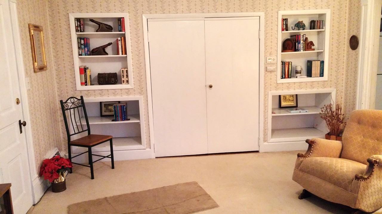 18415 Hoffman Ave #2 - Photo 3 of 10