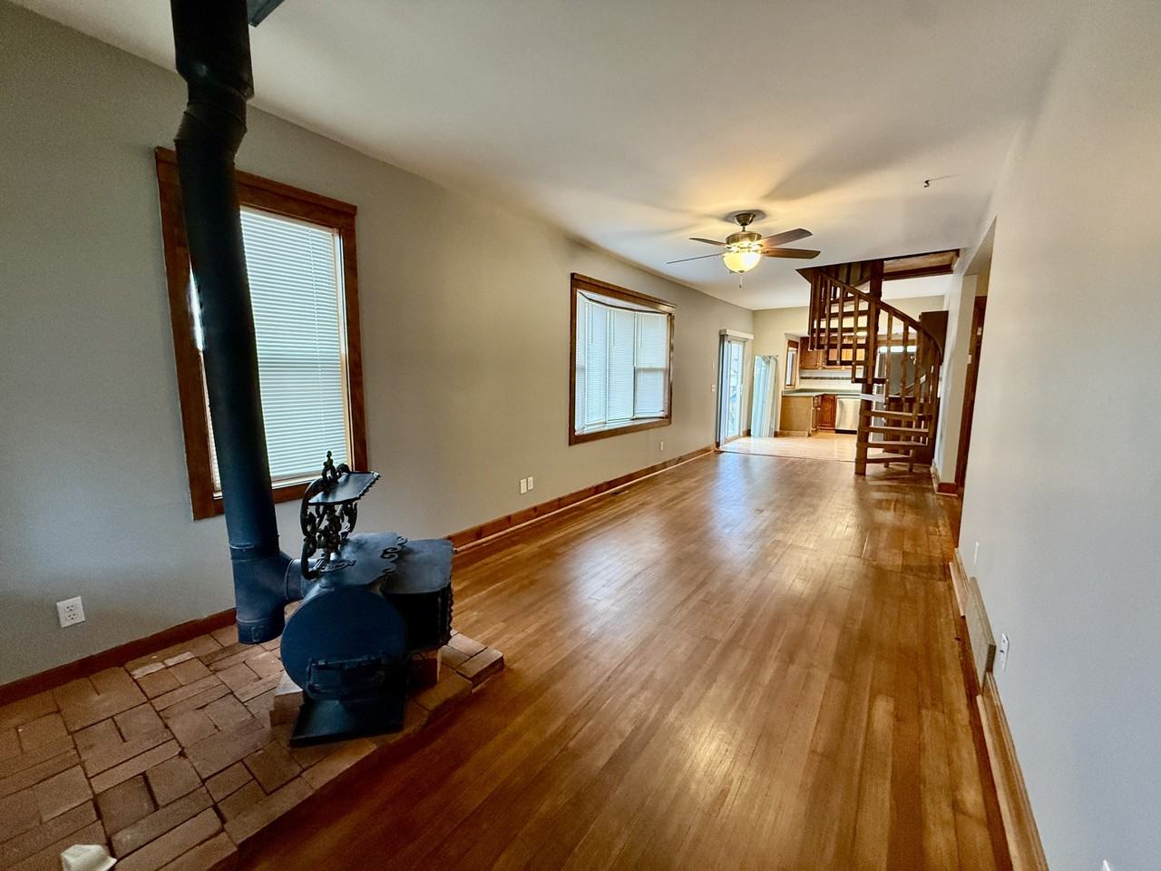 2121 W Kiowa St #NA - Photo 2 of 22